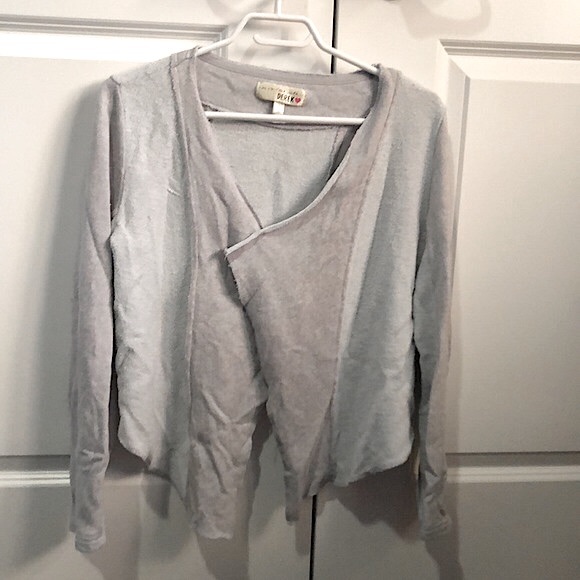 Cropped Light Grey Cardigan - Picture 2 of 5